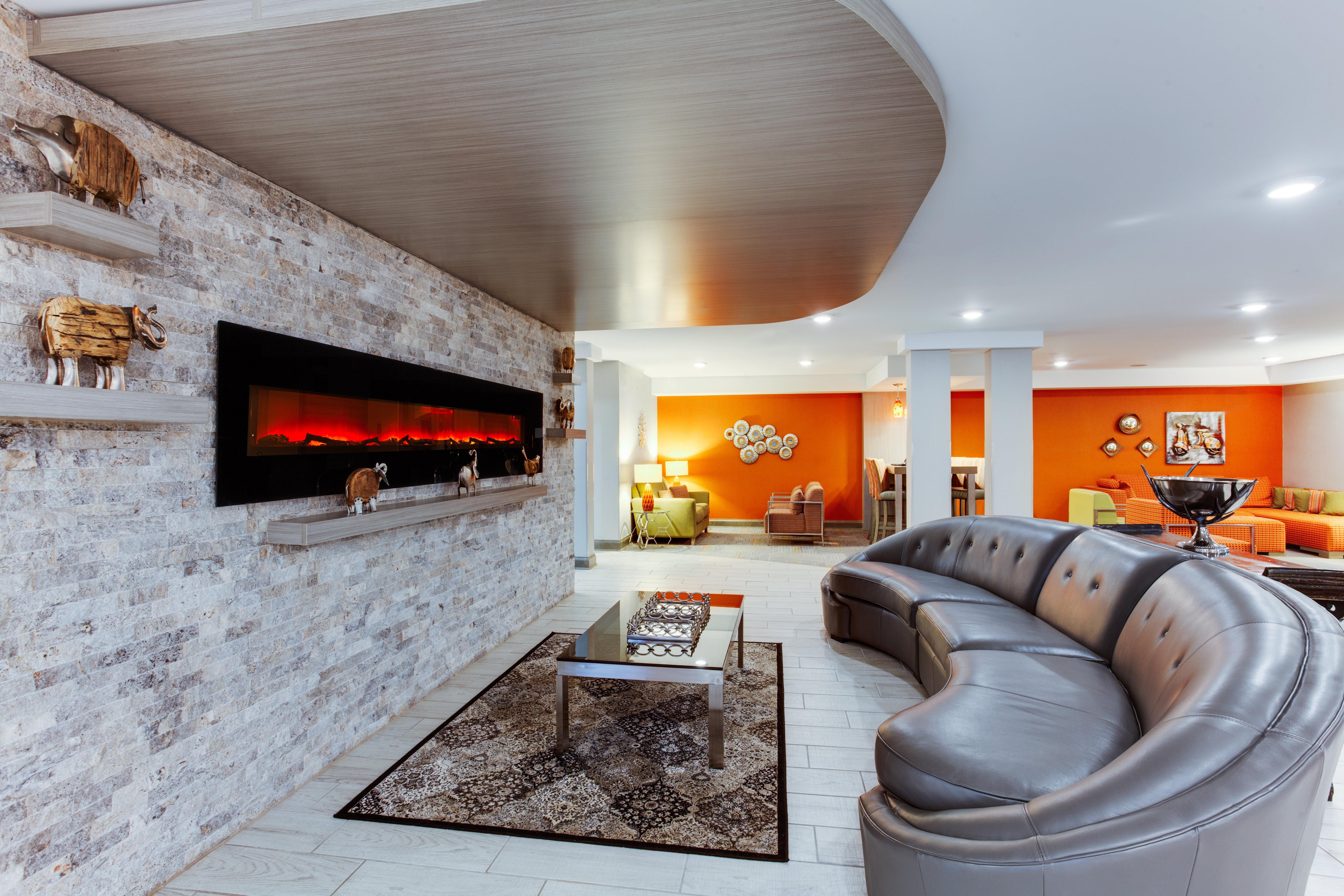 Holiday Inn Express Hotel & Suites Uptown Fredericton By Ihg Eksteriør bilde