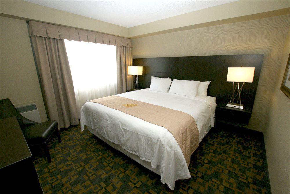 Holiday Inn Express Hotel & Suites Uptown Fredericton By Ihg Eksteriør bilde